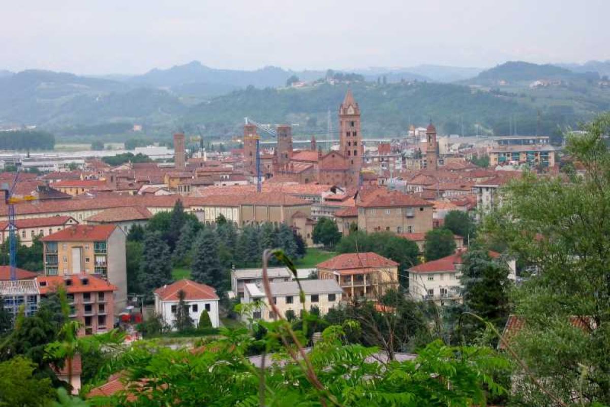 Comune Di Alba recensioni Alba (Piemonte)